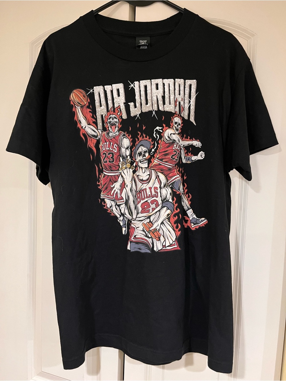 Michael Jordan Bulls Graphic Tee with Red & White Art